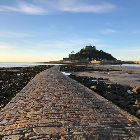 Stylish Sea View With Parking
